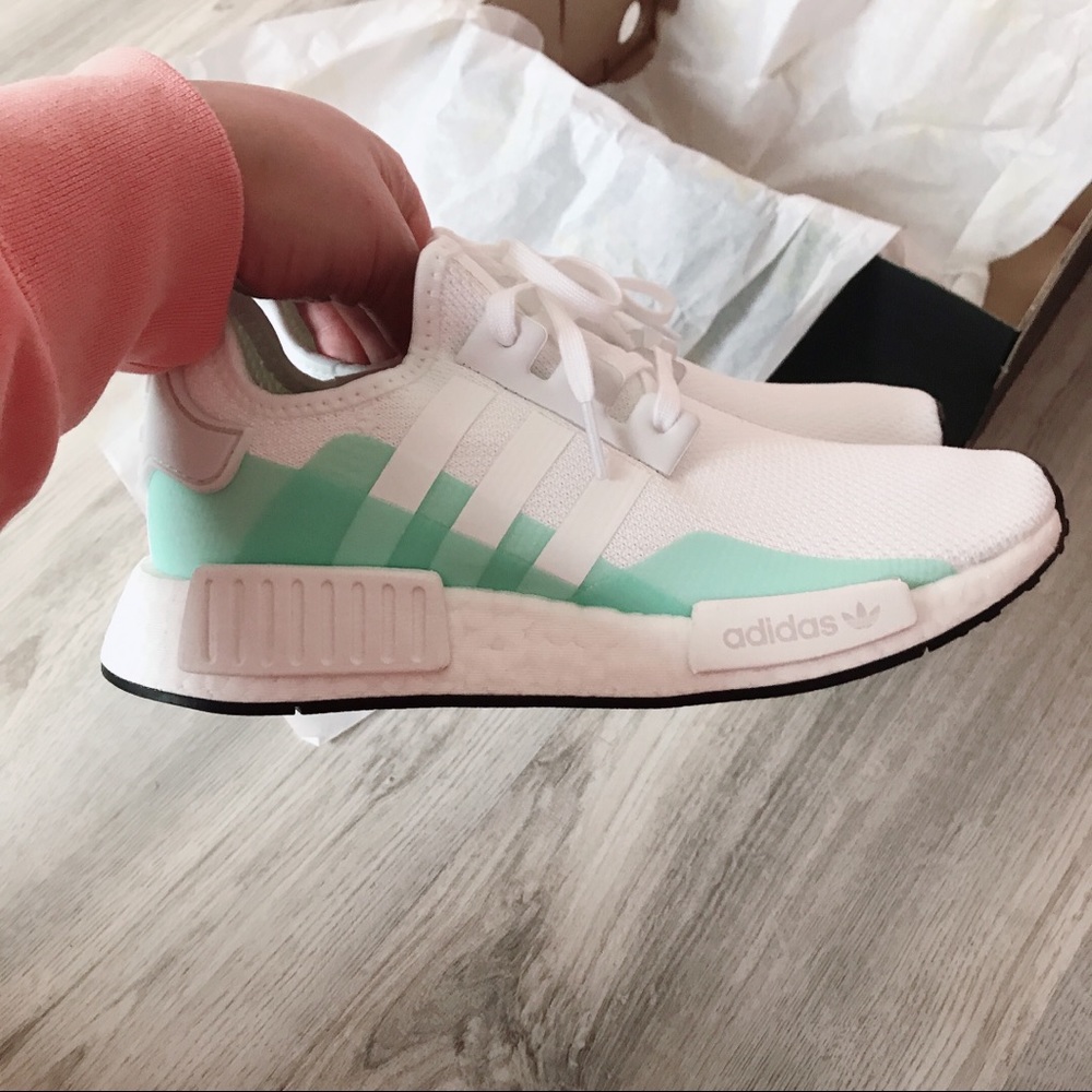 Adidas NMD R1 - Picture 6 of 8